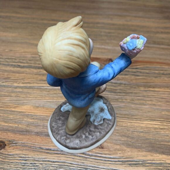 Lenox Boy Figurine Monday’s Child with Blue Jacket and Pastel Bouquet - Picture 3 of 13